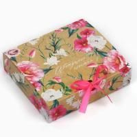 Подарочная коробка 20х18х5см Цветущего счастья 1/200 Подарочная коробка 20х18х5см Цветущего счастья 1/200