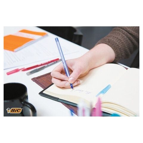 Ручка шариковая синяя узел 1мм линия 0,32мм корпус голубой BIC Round Stic 1/60 (Клиент)