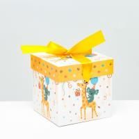 Подарочная коробка 10х10х10см Жираф 1/12/1200 Подарочная коробка 10х10х10см Жираф 1/12/1200