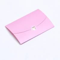 Конверт под сертификат 10,5х7см с тиснением розовый 10/10