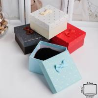 Подарочная коробка Прямоугольник  9х9х5см Крапинки 1/6/360