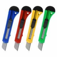 Нож канцелярский 18мм с фиксатором упаковка с европодвесом STAFF EVERYDAY 1/24/576