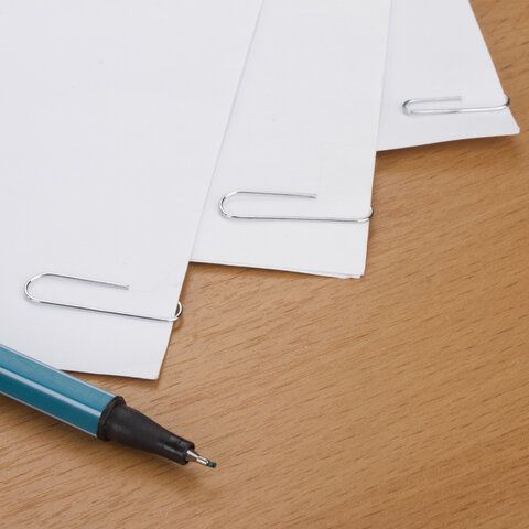 Скрепки 33мм 100шт оцинкованные STAFF в картонной коробке 1/10