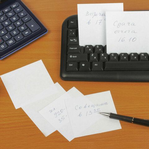 Блок для записей 9х9х9 белый в прозр. подставке STAFF 1/12