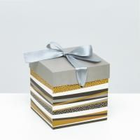 Подарочная коробка 10х10х10см Линии серая 1/12/1200