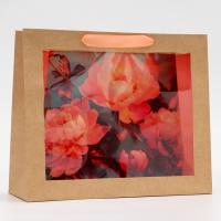 Пакет подарочный бумажный с окном (31х11х26) Пионы 1/200