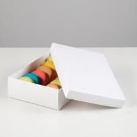 Подарочная коробка 21х15х5см белая 1/400 Подарочная коробка 21х15х5см белая 1/400